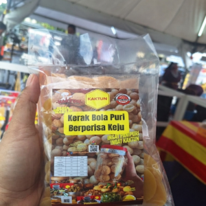 Ready-to-Fry Cheese-Flavoured Crispy Snack Balls